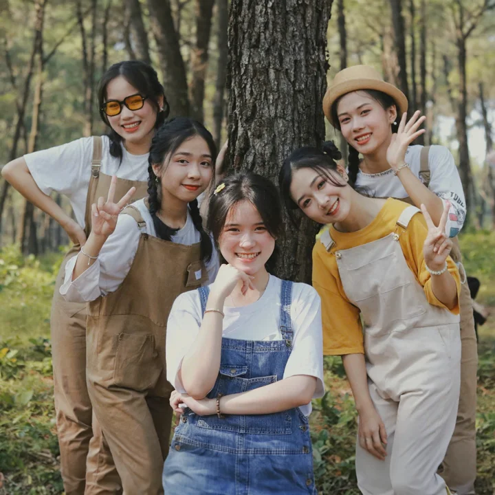 Thuê trang phục concept áo yếm nông trại Kỷ yếu GP Studio99