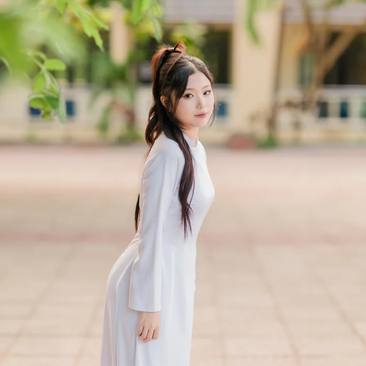 Thuê trang phục áo dài trắng kỷ yếu GP Studio99