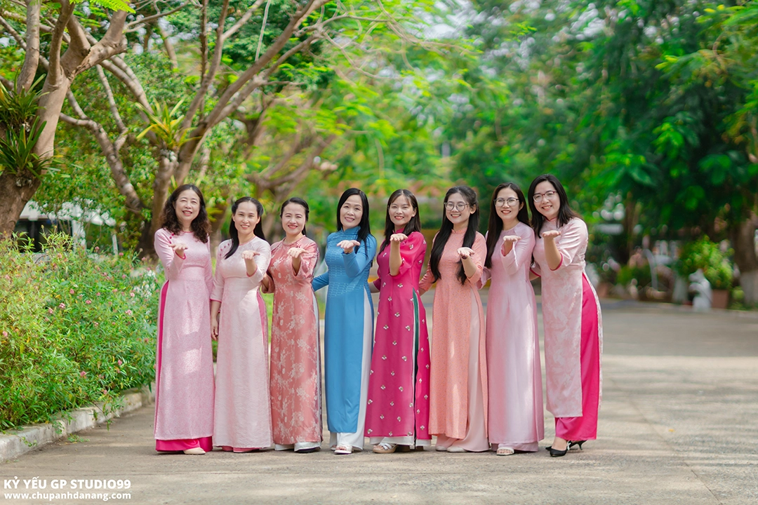 ao dai mau phu hop nhieu concept