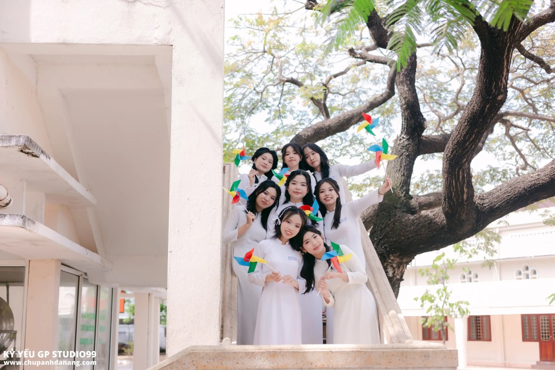 ao dai trang phu hop concept chup anh